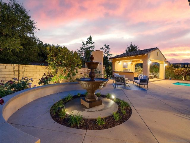 10911 Equestrian Ridge Ct, San Diego, CA 92130