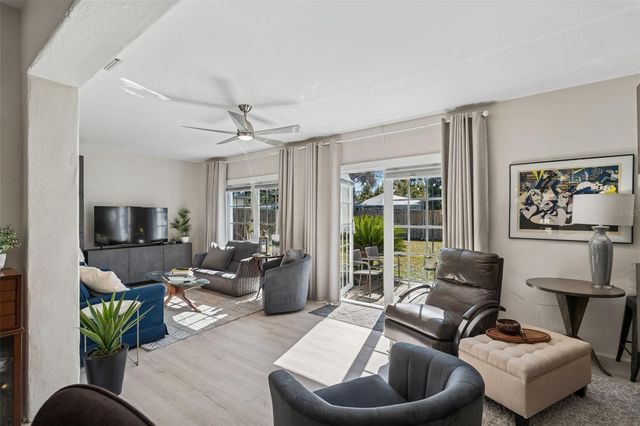 2000 SERPENTINE CIRCLE S, St Petersburg, FL 33712