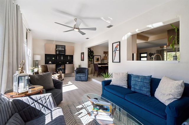 2000 SERPENTINE CIRCLE S, St Petersburg, FL 33712