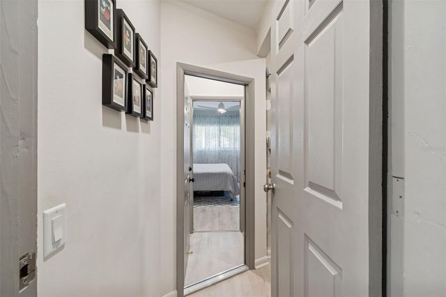 2000 SERPENTINE CIRCLE S, St Petersburg, FL 33712