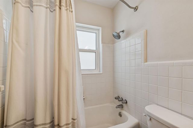 2000 SERPENTINE CIRCLE S, St Petersburg, FL 33712