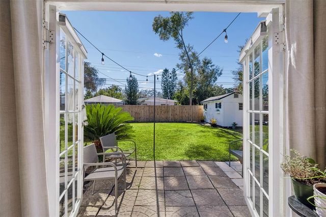 2000 SERPENTINE CIRCLE S, St Petersburg, FL 33712