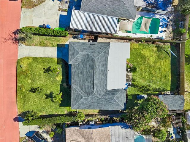 2000 SERPENTINE CIRCLE S, St Petersburg, FL 33712