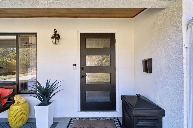 2000 SERPENTINE CIRCLE S, St Petersburg, FL 33712