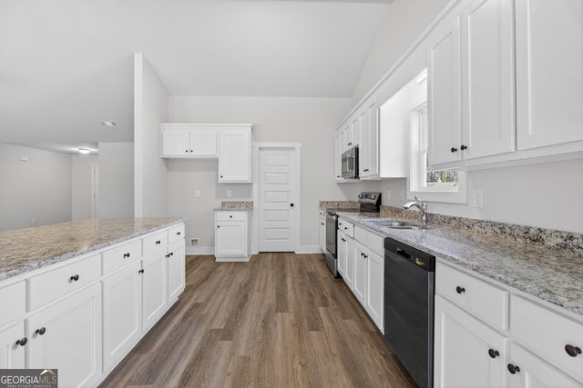 125 Chad Walk 61, Statham, GA 30666