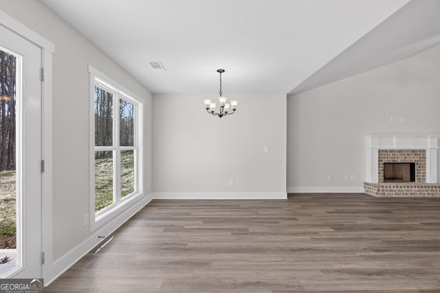 125 Chad Walk 61, Statham, GA 30666