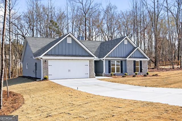 125 Chad Walk 61, Statham, GA 30666