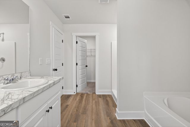 125 Chad Walk 61, Statham, GA 30666