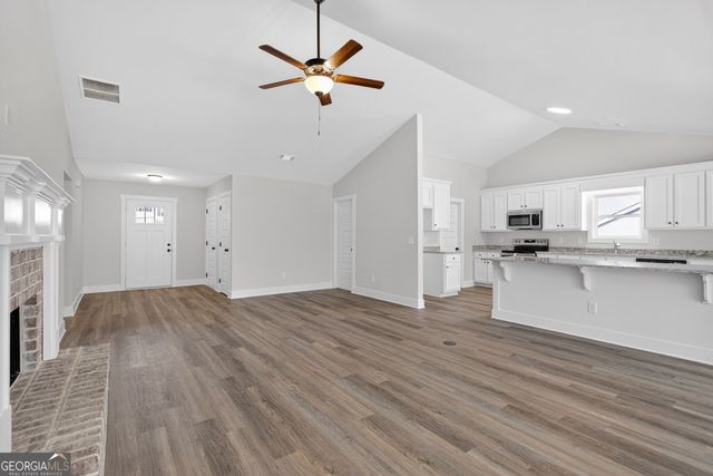 125 Chad Walk 61, Statham, GA 30666