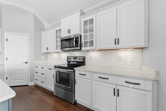 2713 Nottingham Dr, Columbia, TN 38401