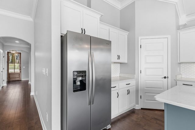 2713 Nottingham Dr, Columbia, TN 38401