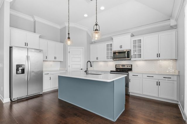 2713 Nottingham Dr, Columbia, TN 38401