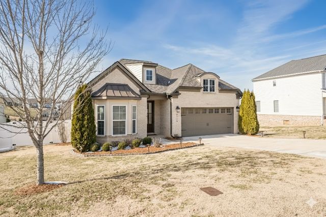 2713 Nottingham Dr, Columbia, TN 38401