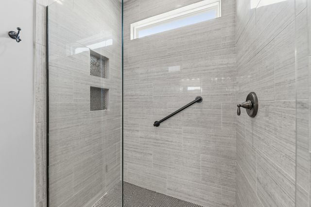 2713 Nottingham Dr, Columbia, TN 38401