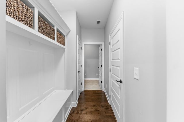 2713 Nottingham Dr, Columbia, TN 38401