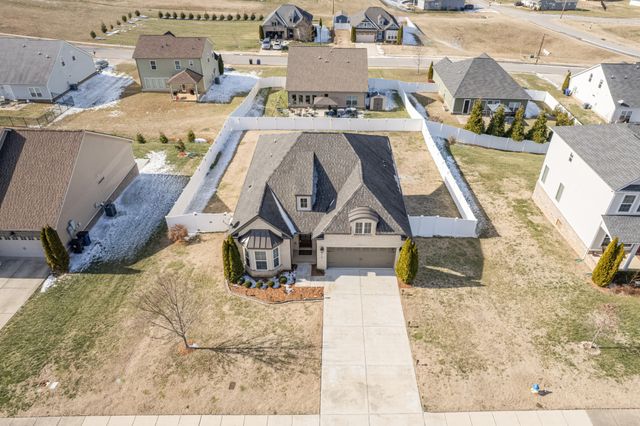 2713 Nottingham Dr, Columbia, TN 38401