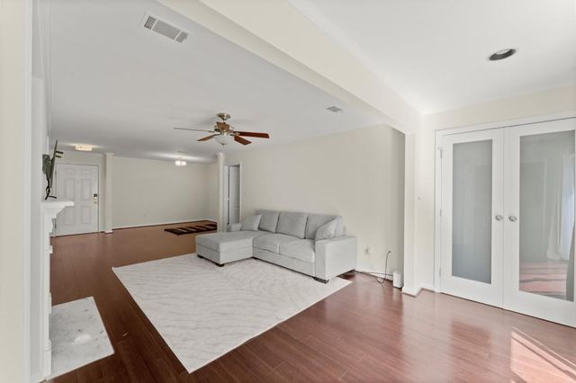 25312 Plantation Drive NE, Atlanta, GA 30324