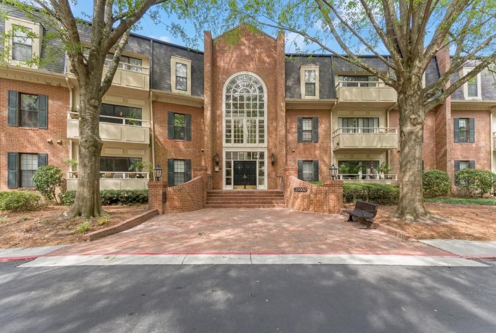 25312 Plantation Drive NE, Atlanta, GA 30324