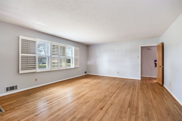 3019 Sharpview Lane, Dallas, TX 75228