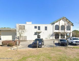200 Williamsburg Parkway 3, Jacksonville, NC 28546