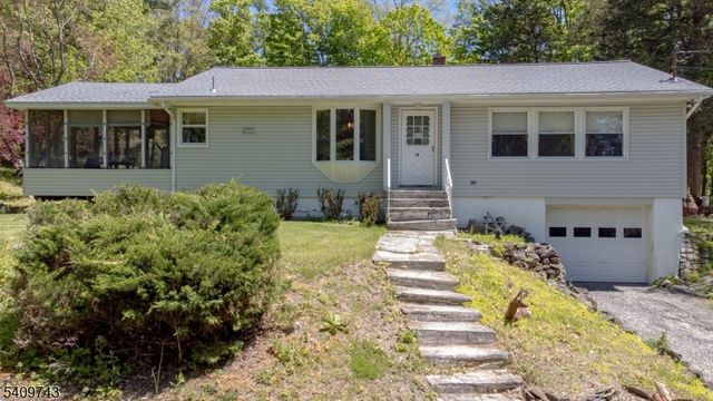 18 Little Rd, Lafayette Twp., NJ 07848