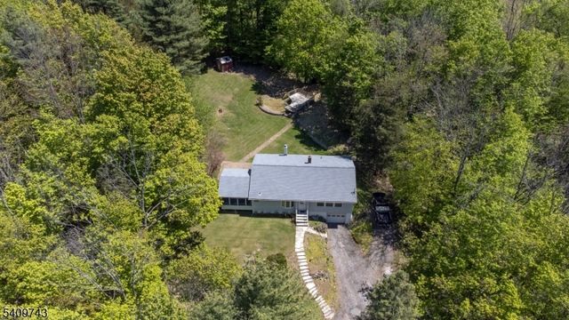 18 Little Rd, Lafayette Twp., NJ 07848