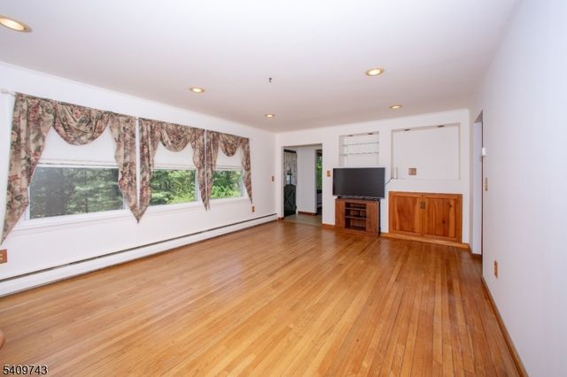 18 Little Rd, Lafayette Twp., NJ 07848