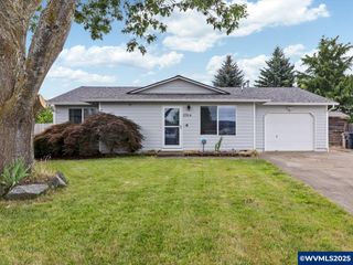 2764 Elizabeth Pl, Lebanon, OR 97355