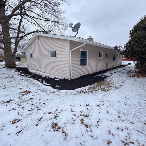 138 Garden Drive, Belvidere, IL 61008