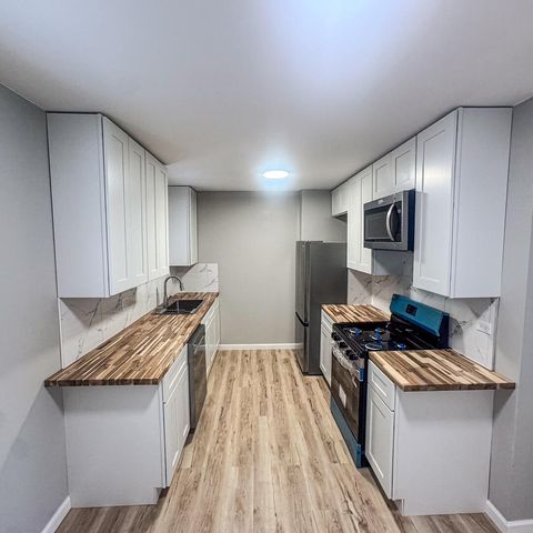 138 Garden Drive, Belvidere, IL 61008