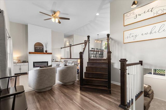 787 Sheridan DRIVE, West Bend, WI 53095