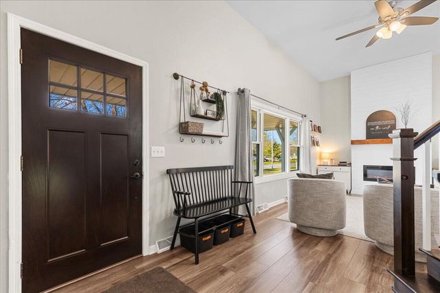 787 Sheridan DRIVE, West Bend, WI 53095