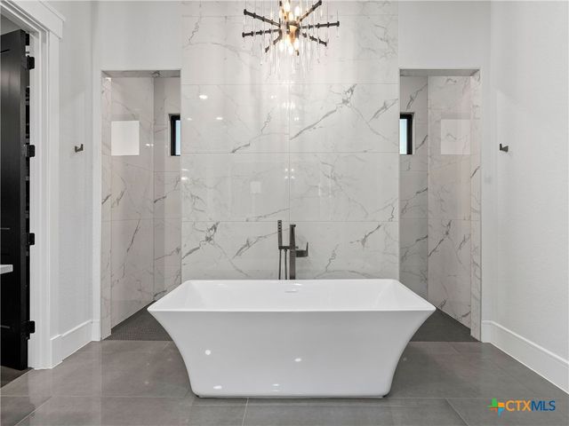 1709 Paradise Parkway, Canyon Lake, TX 78133