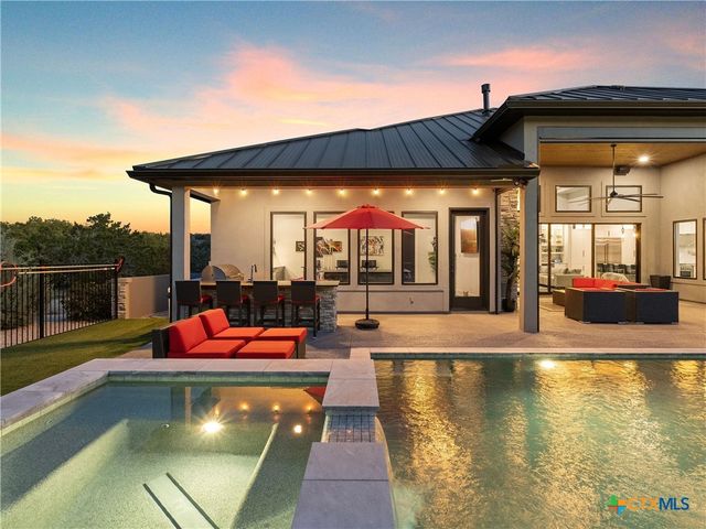 1709 Paradise Parkway, Canyon Lake, TX 78133