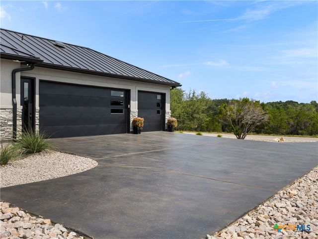 1709 Paradise Parkway, Canyon Lake, TX 78133