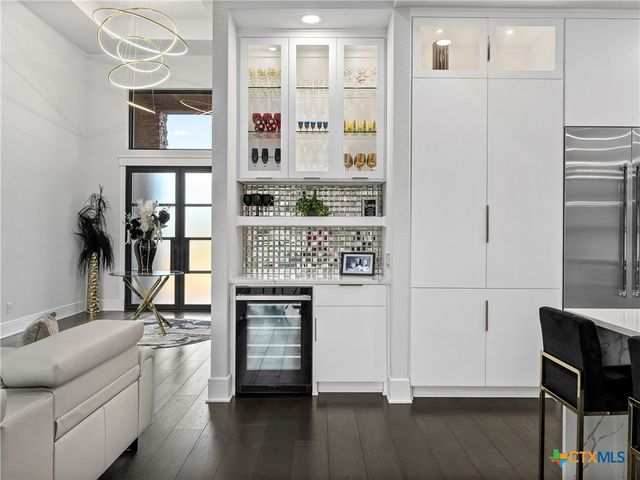 1709 Paradise Parkway, Canyon Lake, TX 78133