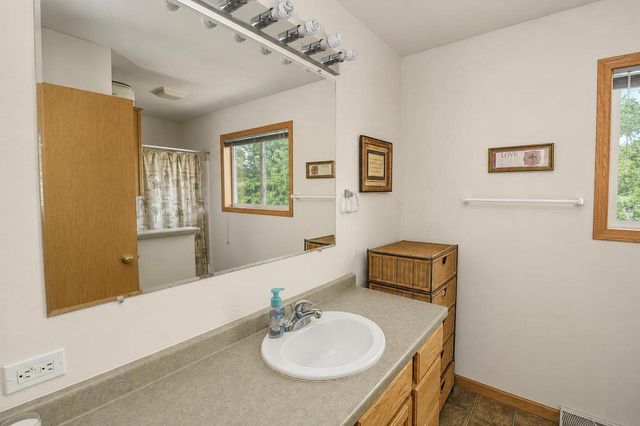 3009 Allies Lane, Cross Plains, WI 53528