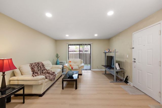 2250 Monroe Street 125, Santa Clara, CA 95050
