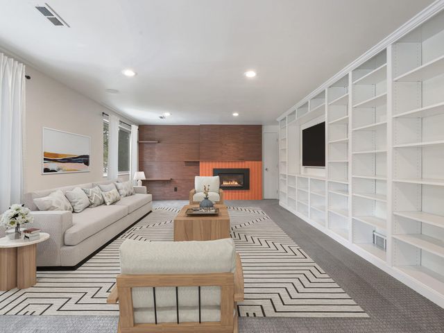 8427 N Susan Ct, Spokane, WA 99208