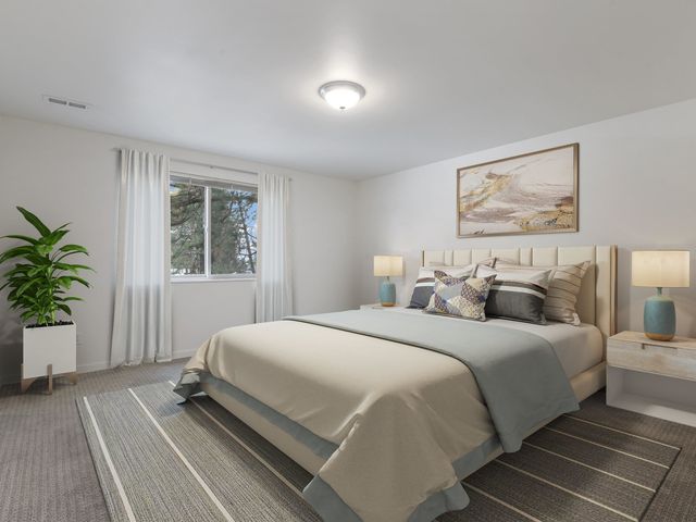 8427 N Susan Ct, Spokane, WA 99208