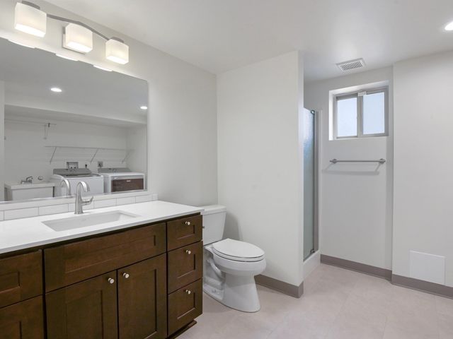 8427 N Susan Ct, Spokane, WA 99208