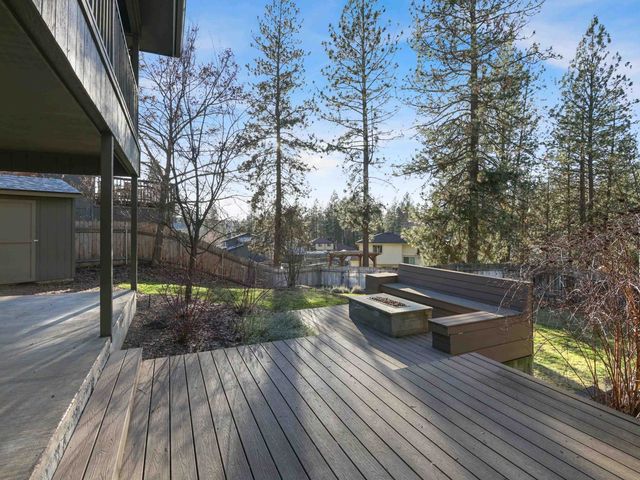 8427 N Susan Ct, Spokane, WA 99208