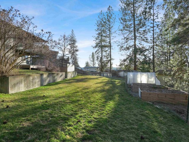 8427 N Susan Ct, Spokane, WA 99208