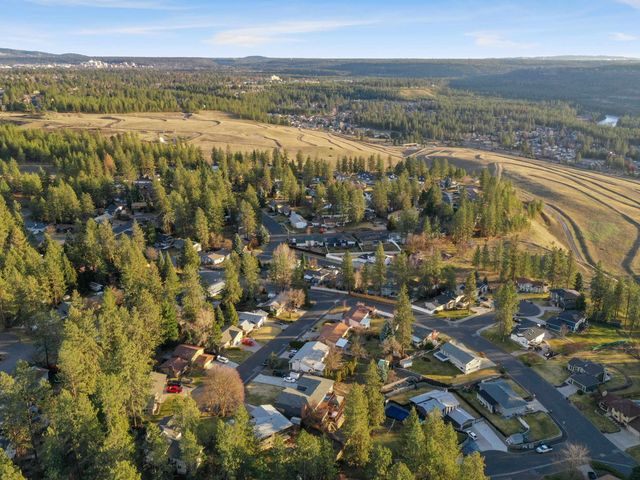 8427 N Susan Ct, Spokane, WA 99208