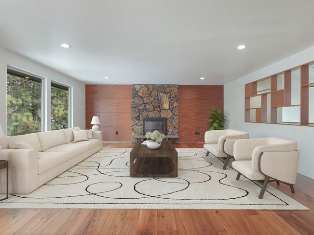 8427 N Susan Ct, Spokane, WA 99208