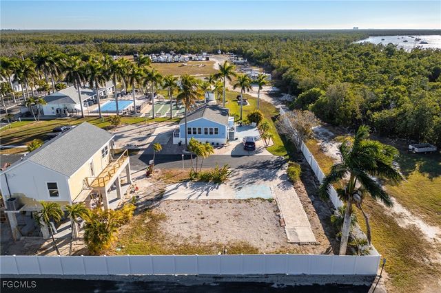 140 Garcia WAY, Fort Myers Beach, FL 33931