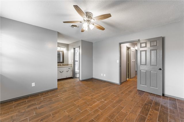 1101 Karena Street, Springdale, AR 72762