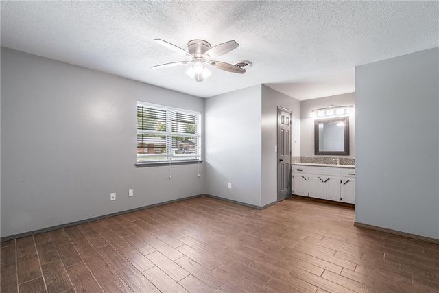 1101 Karena Street, Springdale, AR 72762