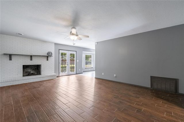 1101 Karena Street, Springdale, AR 72762