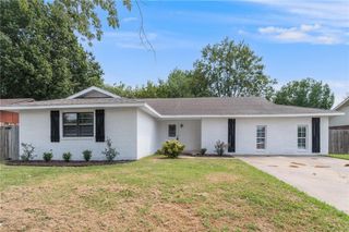 1101 Karena Street, Springdale, AR 72762